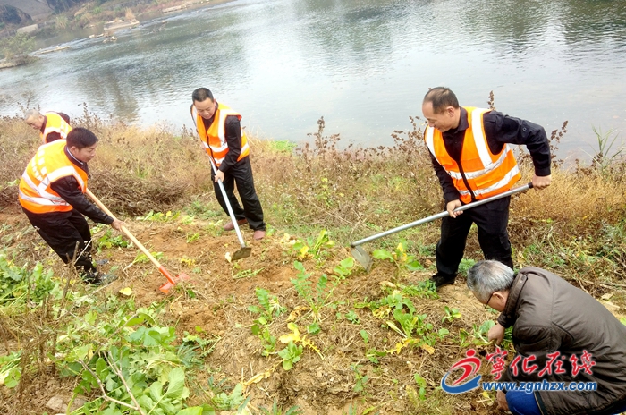 【中国绿都 最氧三明】宁化城郊镇：整治河岸乱垦乱种 打造美丽河岸线