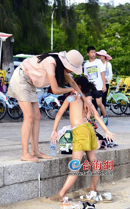 冲澡难！来厦游客呼吁环岛路海边增设公共淋浴设施
